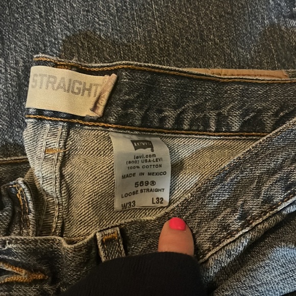 Used Levi's butterfly jeans - Picture 3 of 3